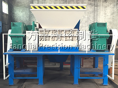 輪胎撕碎機(jī)