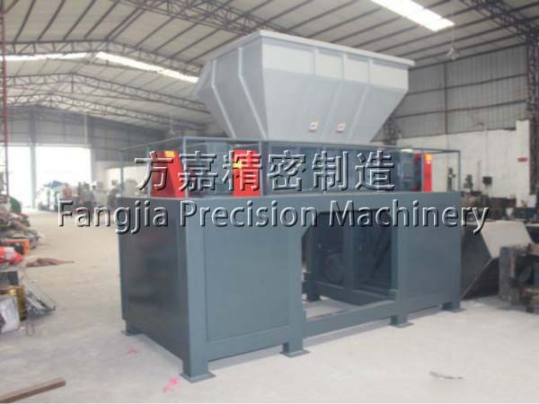 廢鐵撕碎機(jī)