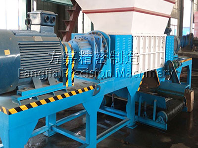 廢舊家具撕碎機(jī)