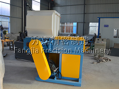 單軸撕碎機(jī)