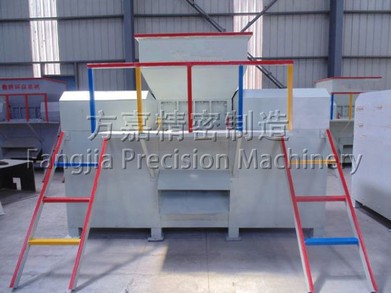 廢舊家具撕碎機(jī)