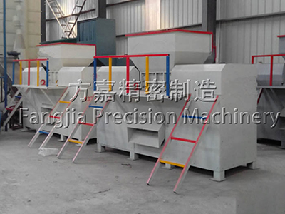 廢舊家具撕碎機(jī)